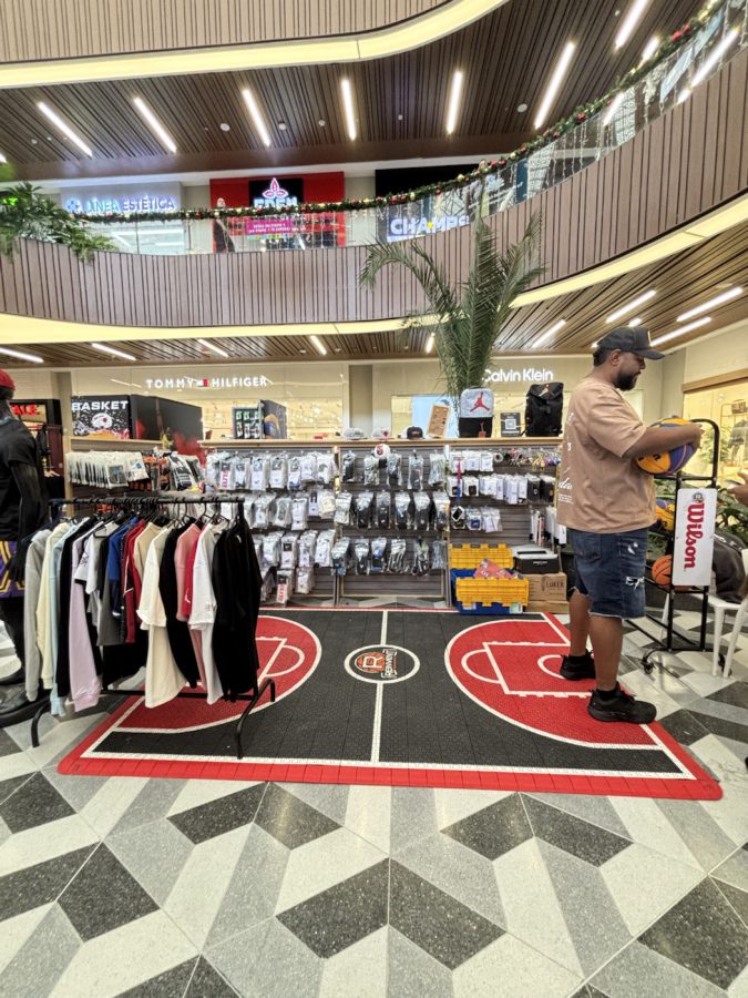 Cancha 3x3 en centro comercial RETO
